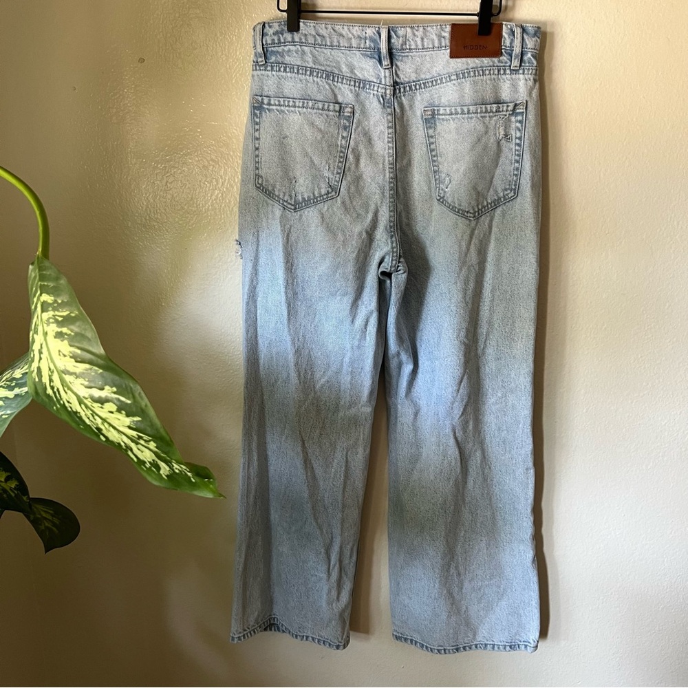 HIDDEN | High Rise Destructed Dad Jean - Picture 4 of 7